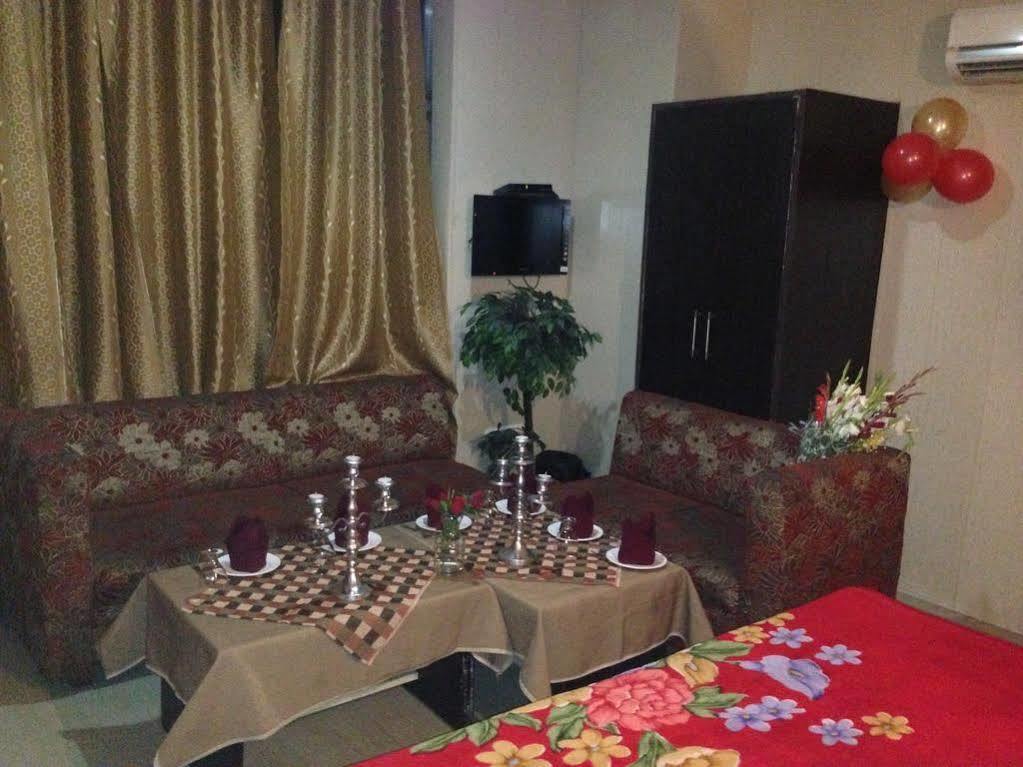 Hotel Silver Stone Лудхиана Экстерьер фото